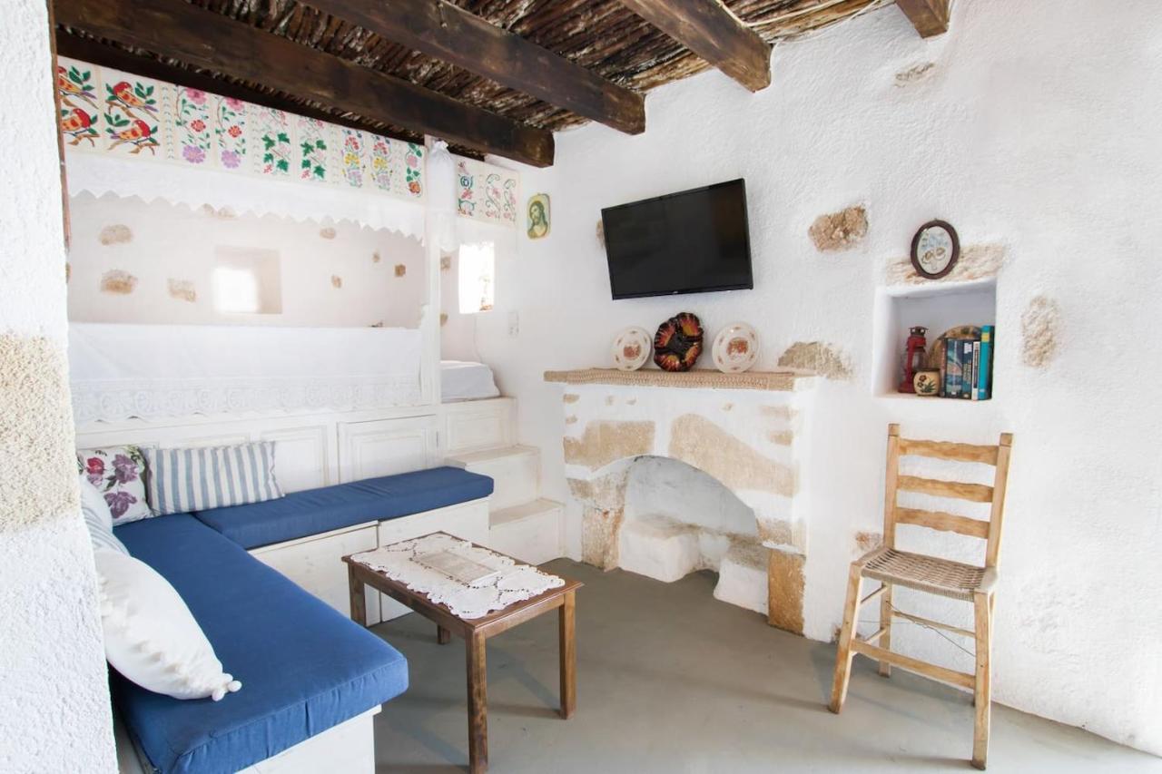 Vatha Traditional Cottage With A View Menetaí 外观 照片